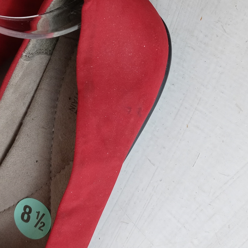 Cliffs by WHITE MOUNTAIN Red Flats with Pearl Accents - Picture 5 of 7